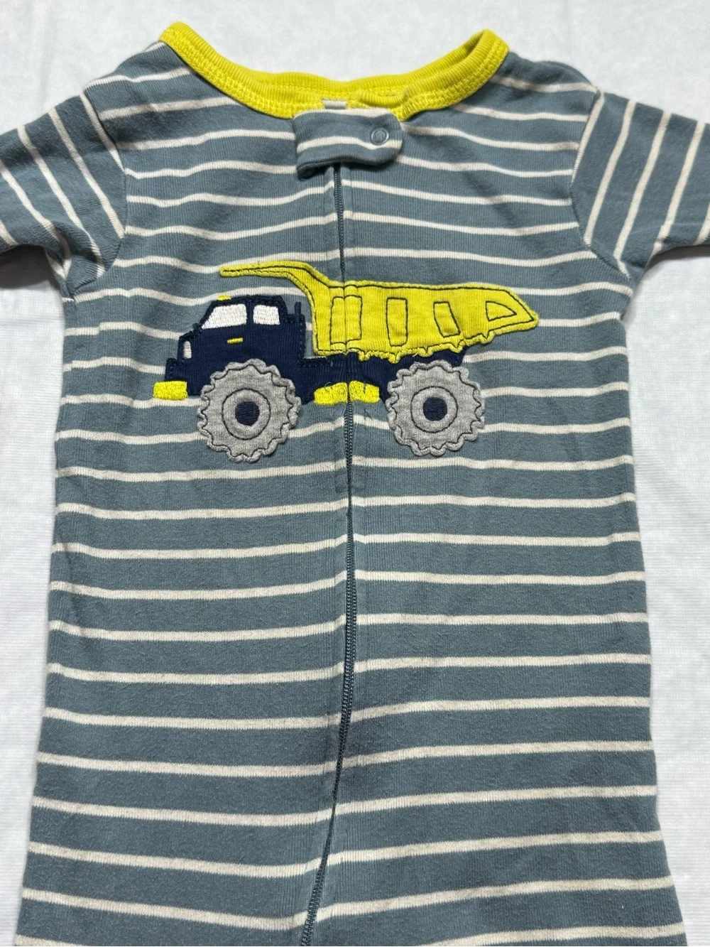 Carter’s Baby Boy Construction Truck Footed Footie Pajamas Size 18 Months